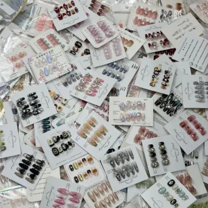 10Pcs Random Size Handmade Acrylic Nail Artificial Fingernails False Nails Cat’s Eye Short Press on Nails