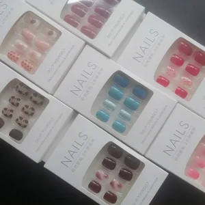 24pcs Short Square Medium Oval Fingernails False Artificial Press on Nails Tips With Glue Sticker