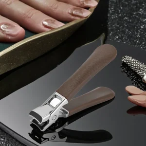 Anti Splash Wide Jaw Opening Manicure Cutter Curved Nail Clippers With Sleeve Design
