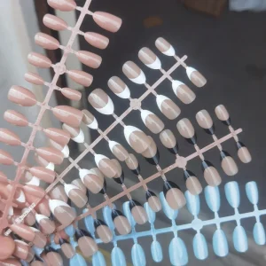 Artificial False Nails Simple Flashing Short Almond Shape Metallic French Press On Nail Tips 30 Pcs Row XS S M Size