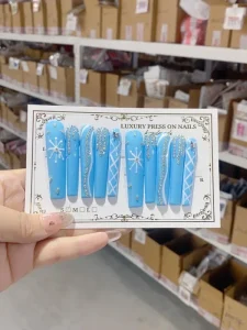 Cute Custom High Quality Press on Fake Nails Handcrafted Stiletto Design With Glue For Delicate Fingers