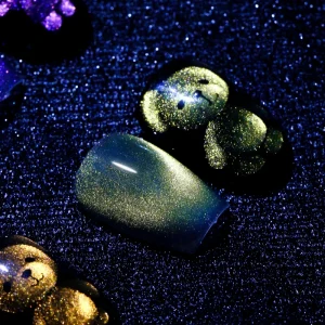 Factory 15ml Customizable Gel Nail Polish. It Is Super Shiny Long lasting and Designed with Candy cat Eye Effect