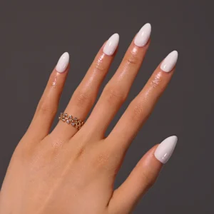 Fashionable 24 Pcs Box Solid Style Artificial Almond Glitter False Nails Glossy Beauty Press On Nails for Fingers