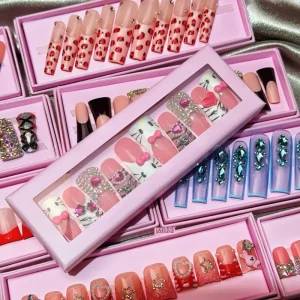 Handmade Coffin Short Artificial Acrylic French Press Nails Salon Press False Nail Tips for Fingers Rhinestones Design
