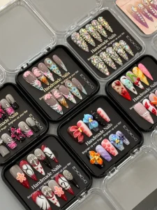 Luxurious Custom made Nail Art Stickers Handcrafted with Thickened Acrylic Material Artificial Nails