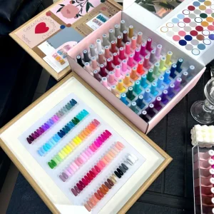 Mobray Non Toxic Soak off Long Lasting TPO Free HEMA Free 60 Colors OEM ODM UV Gel Nail Polish Set Nail Art Organic Products
