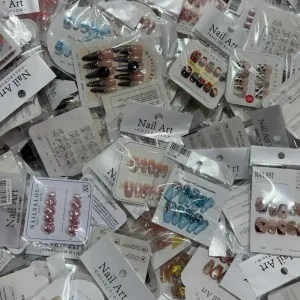 Nail Supplies Factory Directly Random Hand Made Press on Nails Designed Colored False Nails for Press Ons