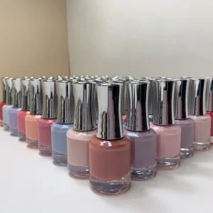 OEM Oil Based Nail Polish Bulk KG Peel Off Fast Drying Lacquer Lasting Nail Polish for Sale