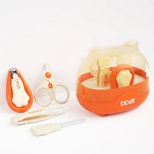 Safty 4 Pcs Baby Nail Manicure Pedicure Grooming Care Kit Sets With Nail Clippers Scissors Nail File and Tweezers